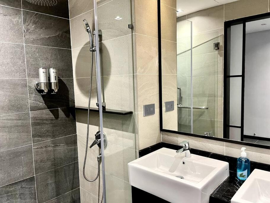 #23 Kl Towel View Twin Bed Suites @ Infinity Pool Kuala Lumpur Exterior photo