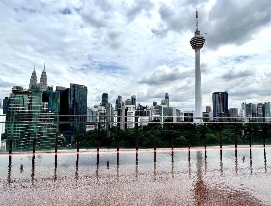 #23 Kl Towel View Twin Bed Suites @ Infinity Pool Kuala Lumpur Exterior photo